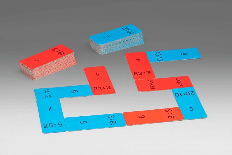 DOMINO-DIVI Domino Game Division in the 100 number range - Image 1